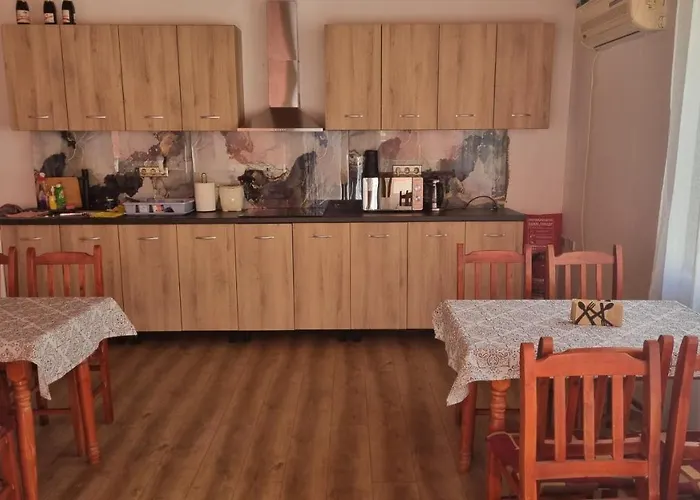 Konukevi пиргос